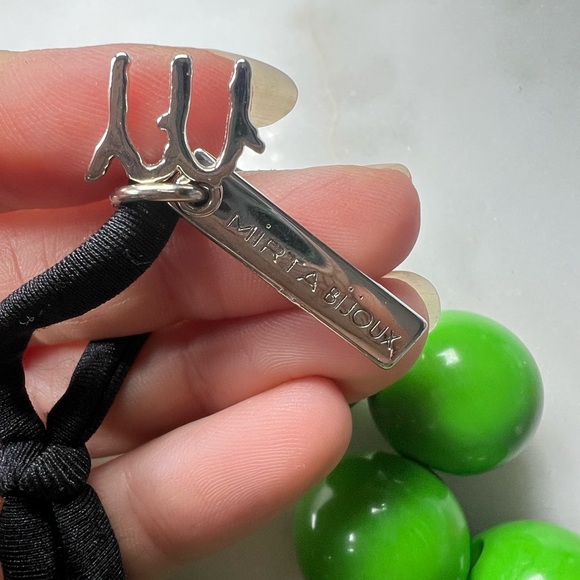 Mirta Bijoux Ballsmania Kelly Green Statement Necklace | Adjustable Cord - Picture 3 of 5